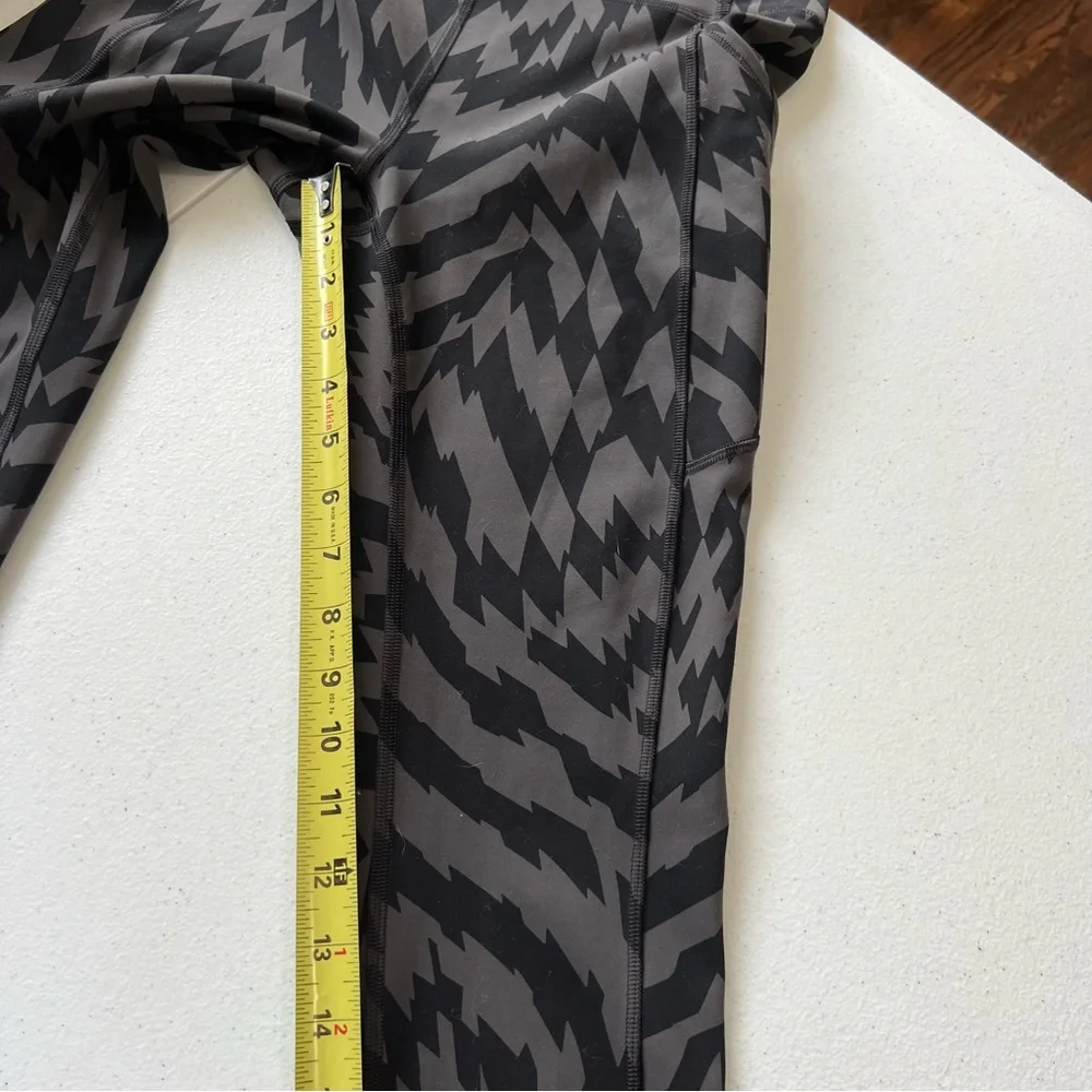 Lululemon Invigorate High-Rise Tight